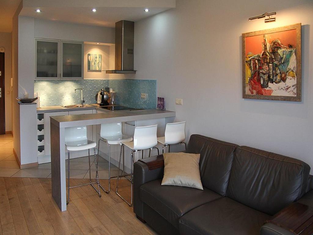 Apartment Mistral Puck